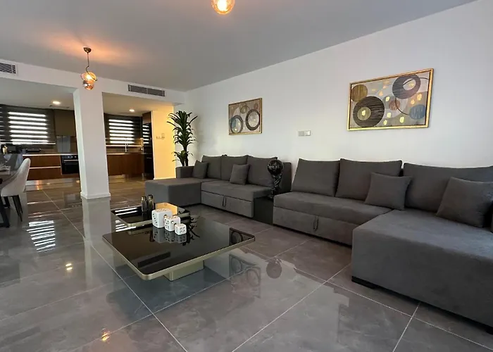 Grand Sapphire Deluxe Residance With Terrace C49 By Myguest Cyprus