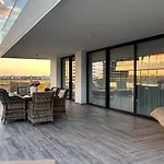 Grand Sapphire Deluxe Residance With Terrace C49 By Myguest Cyprus