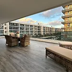 Grand Sapphire Deluxe Residance With Terrace C49 By Myguest Cyprus Apartment Agios Georgios (Famagusta)