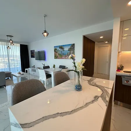 Grand Sapphire Deluxe Residance With Terrace C49 By Myguest Cyprus