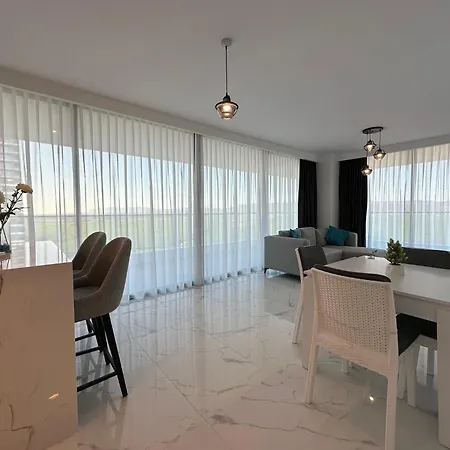 Grand Sapphire Deluxe Residance With Terrace C49 By Myguest Cyprus Appartement
