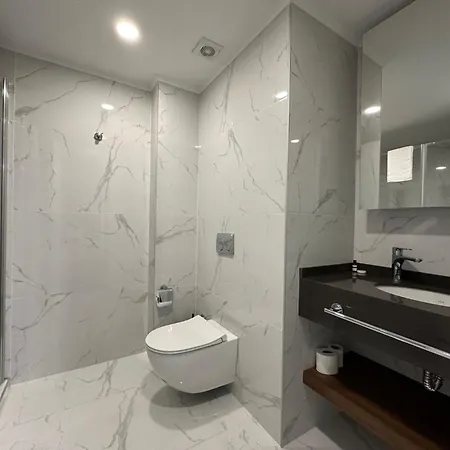 Grand Sapphire Deluxe Residance With Terrace C49 By Myguest Cyprus * Agios Georgios (Famagusta)