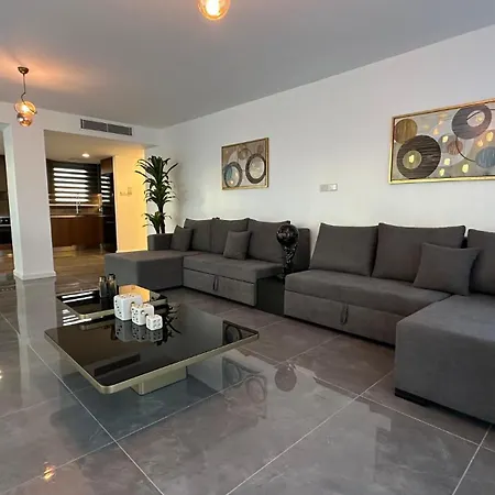 Grand Sapphire Deluxe Residance With Terrace C49 By Myguest Cyprus