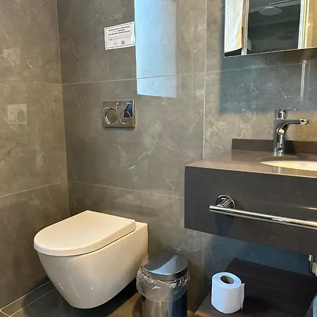 Grand Sapphire Deluxe Residance With Terrace C49 By Myguest Cyprus Apartmán