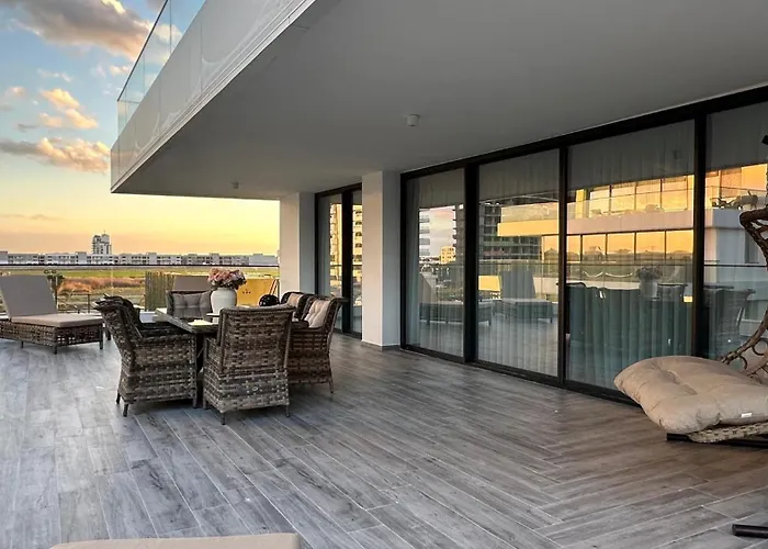 Grand Sapphire Deluxe Residance With Terrace C49 By Myguest Cyprus