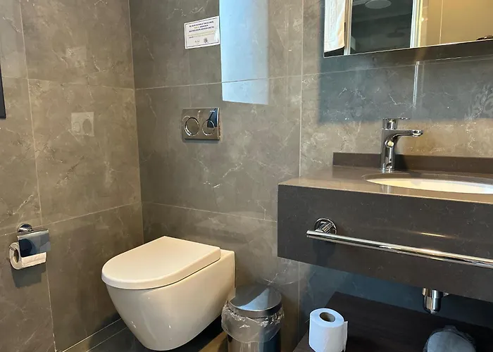 Grand Sapphire Deluxe Residance With Terrace C49 By Myguest Cyprus Apartmán