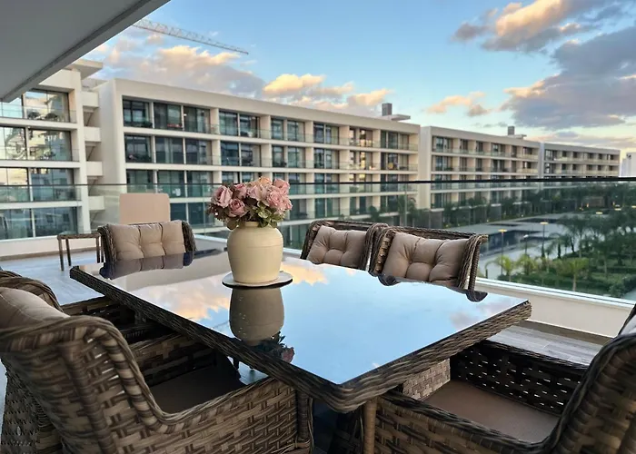 Grand Sapphire Deluxe Residance With Terrace C49 By Myguest Cyprus