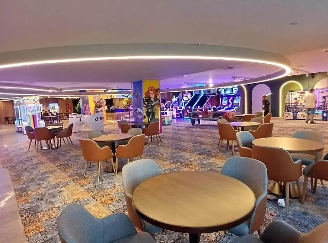 Grand Sapphire Deluxe Residance With Terrace C49 By Myguest Cyprus Apartmán